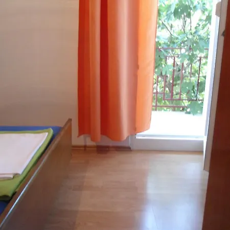 12721a * Vodice